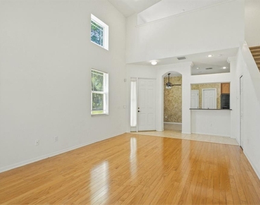 1405 Ridge Terrace - Photo Thumbnail 4