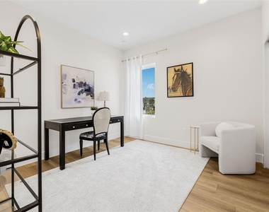8627 5th Street N - Photo Thumbnail 15