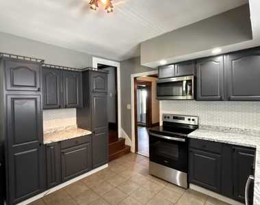 1418 Grove Street - Photo Thumbnail 4