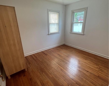 2401 Lawnherst Avenue - Photo Thumbnail 25