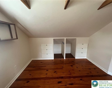 2401 Lawnherst Avenue - Photo Thumbnail 32
