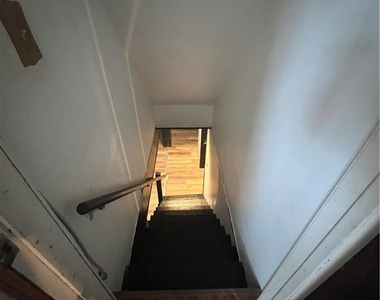 2401 Lawnherst Avenue - Photo Thumbnail 37