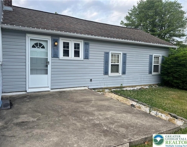 2401 Lawnherst Avenue - Photo Thumbnail 3