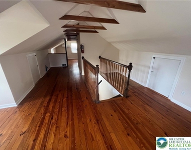 2401 Lawnherst Avenue - Photo Thumbnail 30