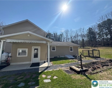 3676 Lower Saucon Road - Photo Thumbnail 3