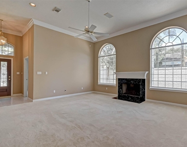 14303 Reissen Lane - Photo Thumbnail 7