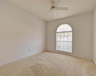 14303 Reissen Lane - Photo Thumbnail 18