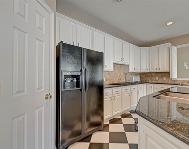 14303 Reissen Lane - Photo Thumbnail 16