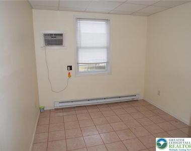 422 South Street - Photo Thumbnail 16