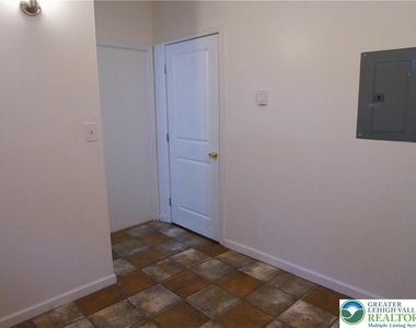 422 South Street - Photo Thumbnail 6