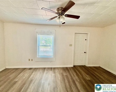 152 Water Street - Photo Thumbnail 3