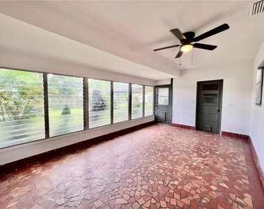 1535 Grove Street - Photo Thumbnail 8