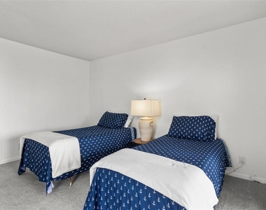 7400 Sun Island Drive S - Photo Thumbnail 24