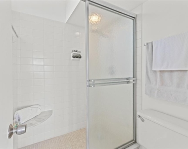 7400 Sun Island Drive S - Photo Thumbnail 34