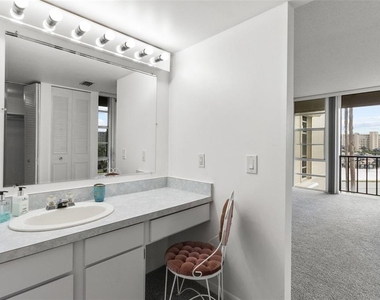 7400 Sun Island Drive S - Photo Thumbnail 35