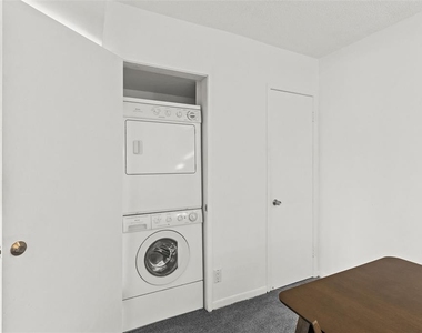7400 Sun Island Drive S - Photo Thumbnail 20