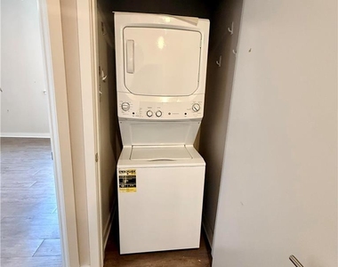 124 W Union Boulevard - Photo Thumbnail 6