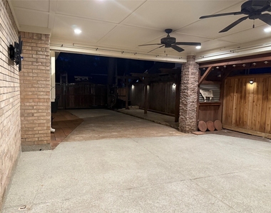 12907 Lake Mist Drive - Photo Thumbnail 27