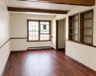 748 S Hall Street - Photo Thumbnail 1