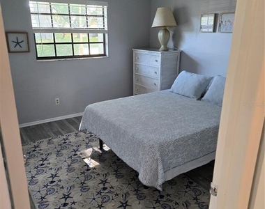 3235 Buckhorn Drive - Photo Thumbnail 15