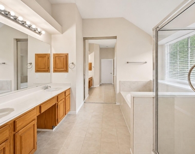 19002 Timber Way Drive - Photo Thumbnail 10