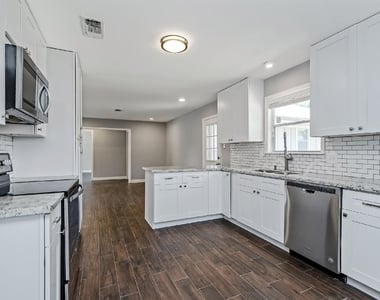 1719 Longhorn Drive - Photo Thumbnail 24