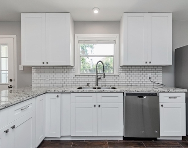 1719 Longhorn Drive - Photo Thumbnail 22