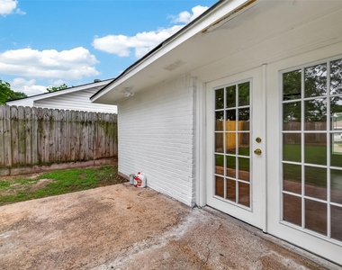 6311 Tall Willow Drive - Photo Thumbnail 32