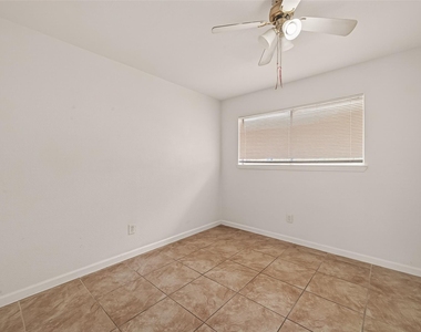6311 Tall Willow Drive - Photo Thumbnail 22