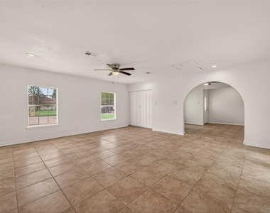 6311 Tall Willow Drive - Photo Thumbnail 10