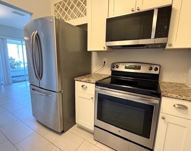 1902 Dandridge Street - Photo Thumbnail 14