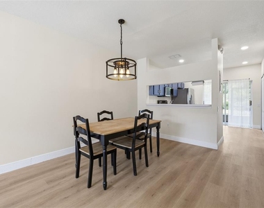 1141 Kennewick Court - Photo Thumbnail 5