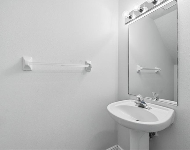 1141 Kennewick Court - Photo Thumbnail 13