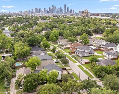 4630 Woodside Street - Photo Thumbnail 12