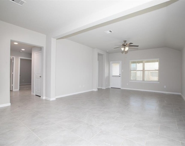 18435 Grayson Bluff Way - Photo Thumbnail 7