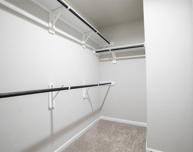18435 Grayson Bluff Way - Photo Thumbnail 12