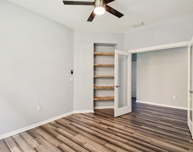 11027 Tahiti Isle Lane - Photo Thumbnail 12
