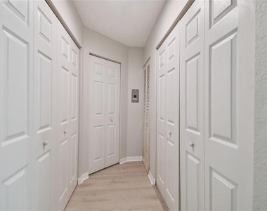 5052 Sunridge Palms Drive - Photo Thumbnail 9