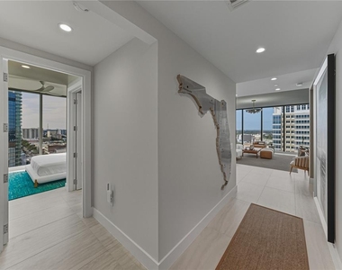 275 1st Avenue S - Photo Thumbnail 16