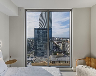 275 1st Avenue S - Photo Thumbnail 5
