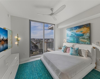 275 1st Avenue S - Photo Thumbnail 17