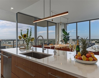 275 1st Avenue S - Photo Thumbnail 43