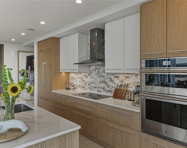 275 1st Avenue S - Photo Thumbnail 38