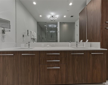 275 1st Avenue S - Photo Thumbnail 78