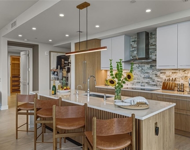 275 1st Avenue S - Photo Thumbnail 62