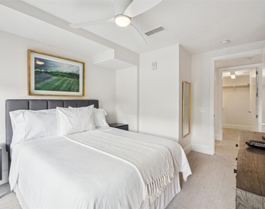 3333 Lake Street - Photo Thumbnail 18