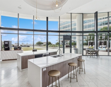 3333 Lake Street - Photo Thumbnail 44