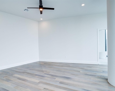 3333 Lake Street - Photo Thumbnail 38