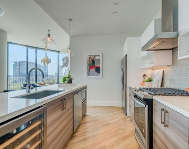 3333 Lake Street - Photo Thumbnail 10