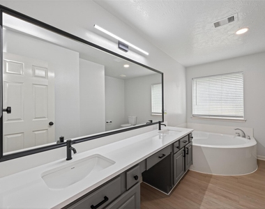 16348 Ryan Guinn Way - Photo Thumbnail 18